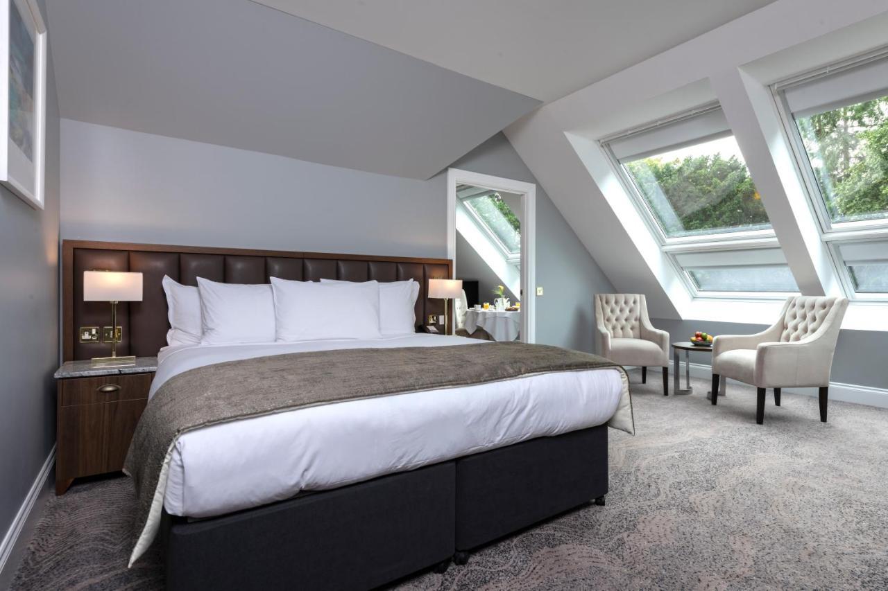 Hotel Ness Walk Inverness Exterior foto A bedroom at the hotel